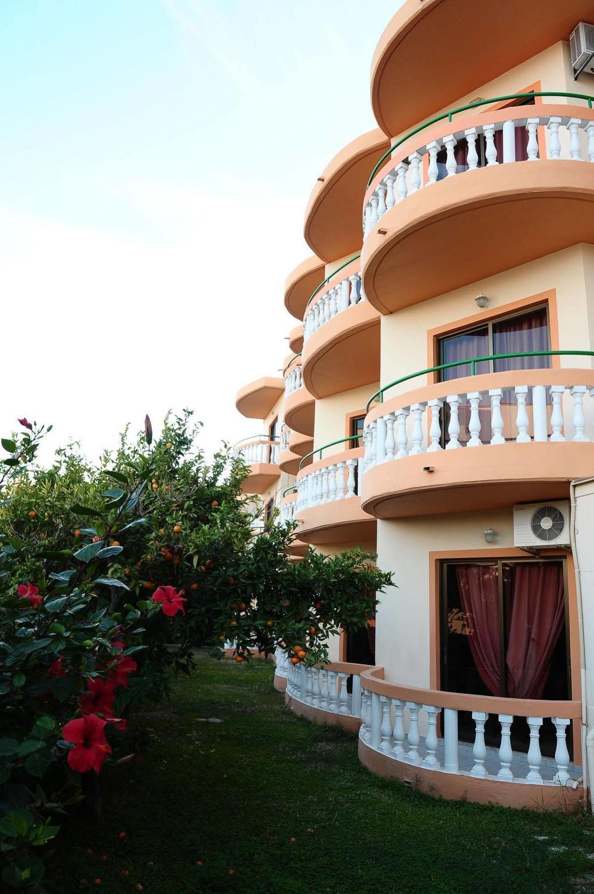 Villa George Faliraki Buitenkant foto