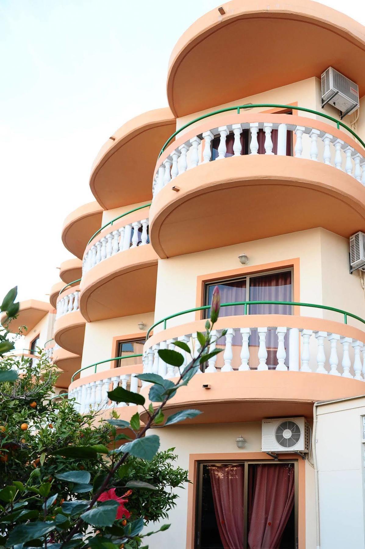 Villa George Faliraki Buitenkant foto