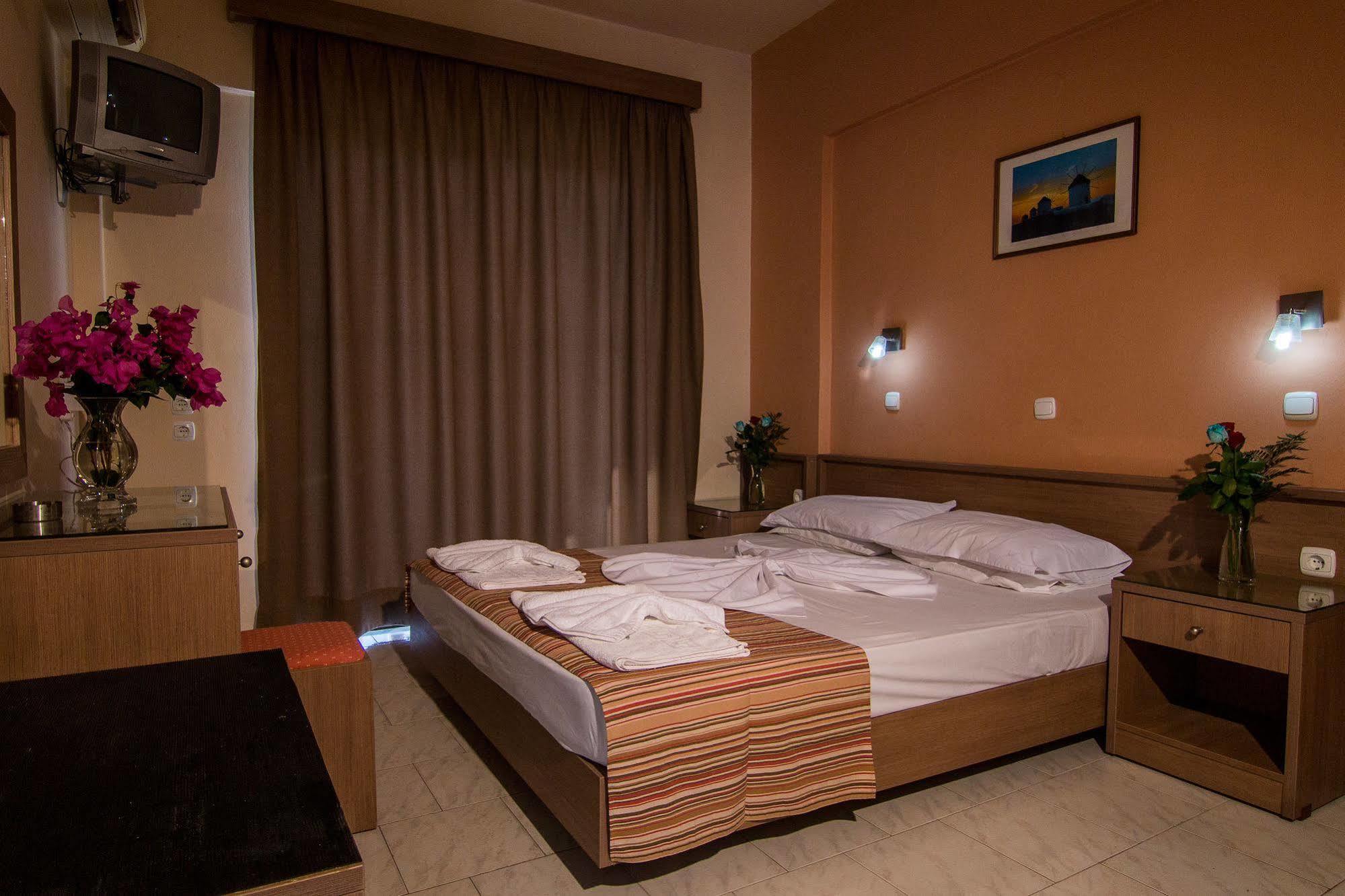 Villa George Faliraki Buitenkant foto